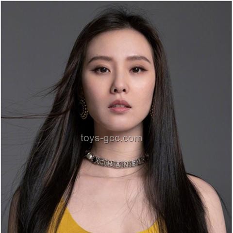**刘诗诗现身成都，元气满满背后的创新魅力探索💫**